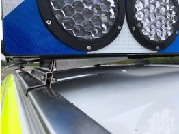 Mounting Kit Lightbar/Arrow6 to Volvo V90/XC90