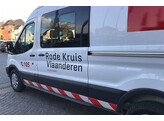 Red strip at the bottom   parallelogram White - Rode Kruis Vlaanderen